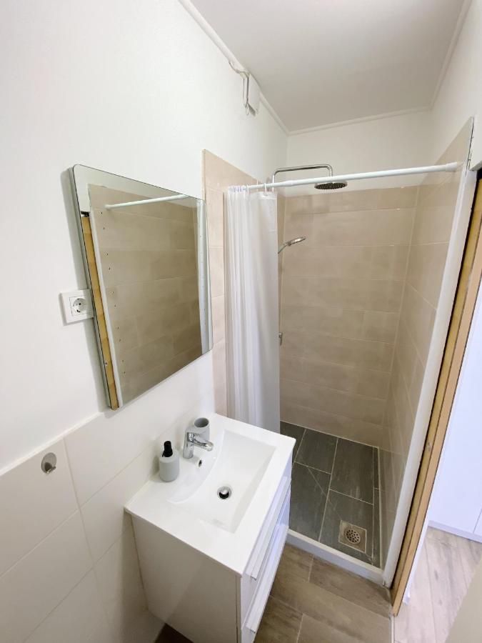 New Stylish & Modern Studio Apart - With Sea View Apartman Póla Kültér fotó