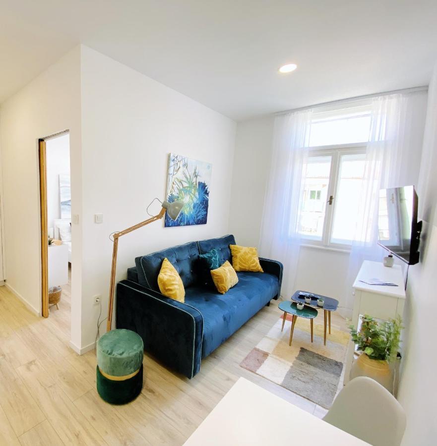 New Stylish & Modern Studio Apart - With Sea View Apartman Póla Kültér fotó