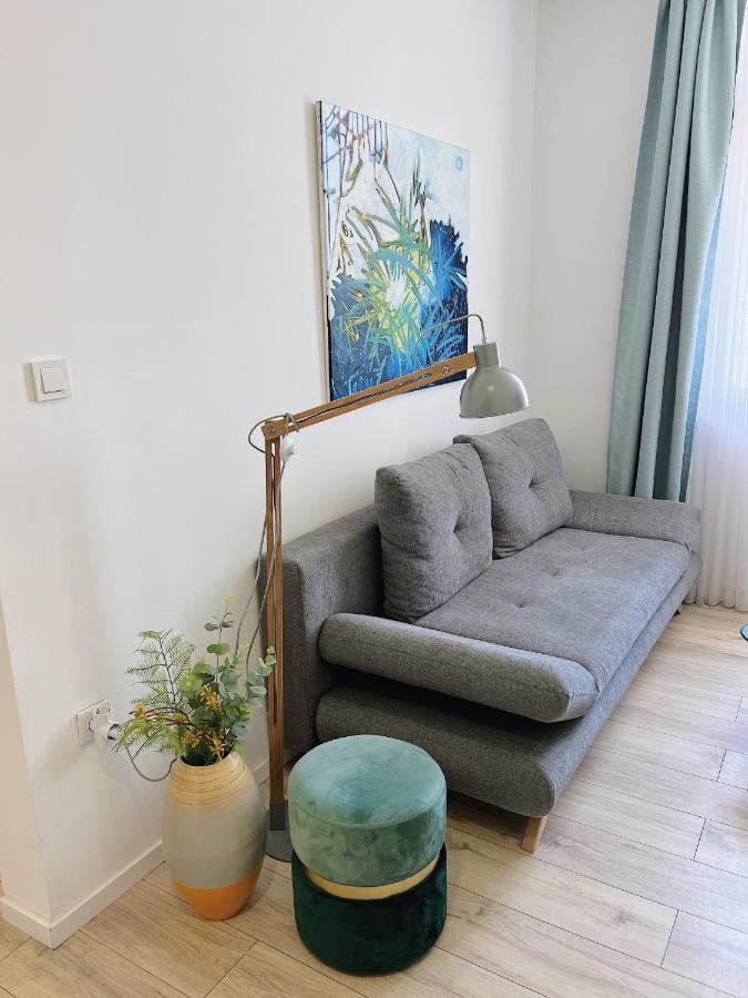 New Stylish & Modern Studio Apart - With Sea View Apartman Póla Kültér fotó